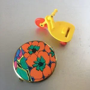Psychedelic Compact Mirror Vintage Accessories made in Western Germany Vintage Germany | Accessories | Psychedelic Compact Mirror  main image 2